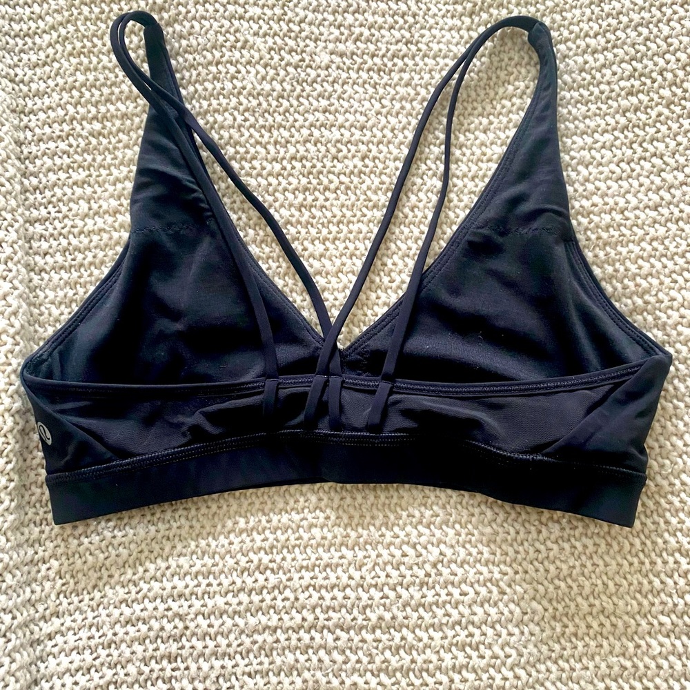 Small Black Lululemon sports bra